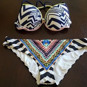Victoria Secret's Bikinis Swimsuit set